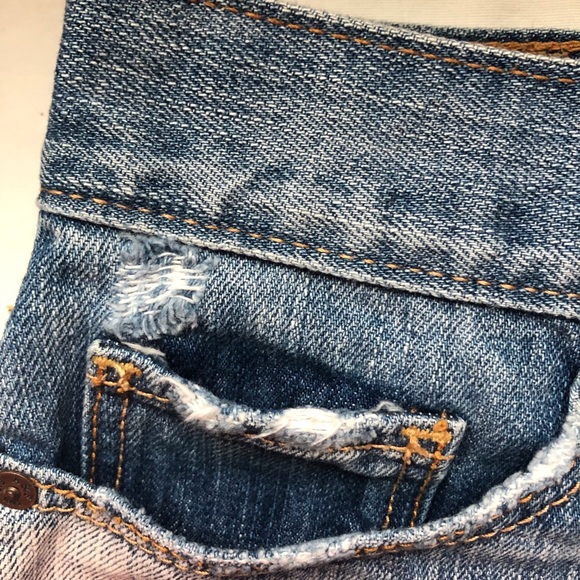 A&F Distressed High-Waisted Shorts - Picture 3 of 4